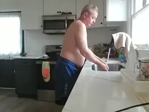 Snapshot of keiferkriss chatting on 03/10/25, 07:40 keiferkriss online show from 03/10/25, 07:40