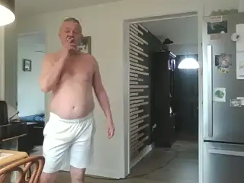 Snapshot of keiferkriss chatting on 03/16/25, 04:23 keiferkriss online show from 03/16/25, 04:23