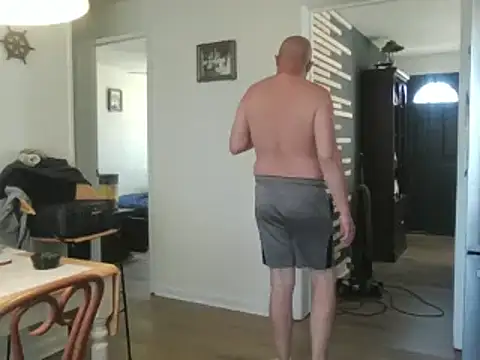 Snapshot of keiferkriss chatting on 03/18/25, 06:26 keiferkriss online show from 03/18/25, 06:26