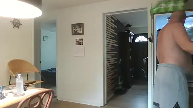 Snapshot of keiferkriss chatting on 09/24/25, 04:21 keiferkriss online show from 09/24/25, 04:21