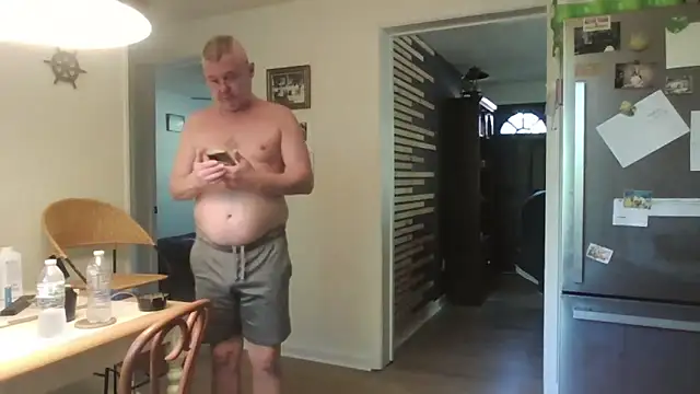 Snapshot of keiferkriss chatting on 10/03/25, 04:15 keiferkriss online show from 10/03/25, 04:15