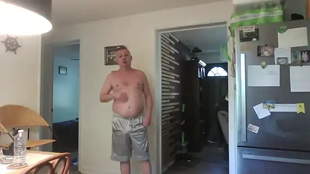 Snapshot of keiferkriss chatting on 10/09/25, 04:16 keiferkriss online show from 10/09/25, 04:16