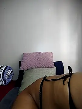 Snapshot of Curvy_sluty chatting on 02/28/25, 05:48 Curvy sluty online show from 02/28/25, 05:48