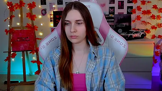 AliceCharmy online show from 11/17/25, 08:09