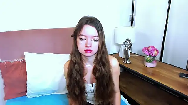 GraceLips online show from 03/03/25, 08:38