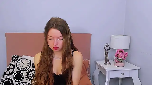 GraceLips online show from 03/12/25, 09:44