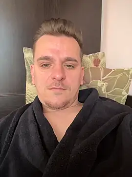 Huge cock22cm online show from 03/26/26, 08:53