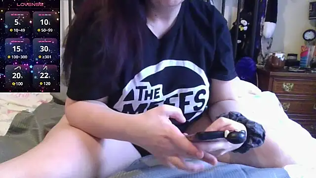 MissKisu online show from 12/04/24, 12:14