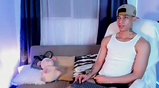 Josep Davies online show from 02/12/25, 02:14