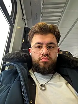 yxssxn24403 online show from 02/06/26, 09:56