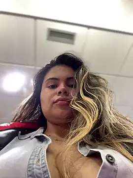 melanny10 online show from 12/03/24, 01:43