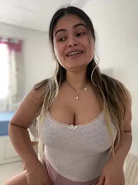 melanny10 online show from 03/02/25, 11:39