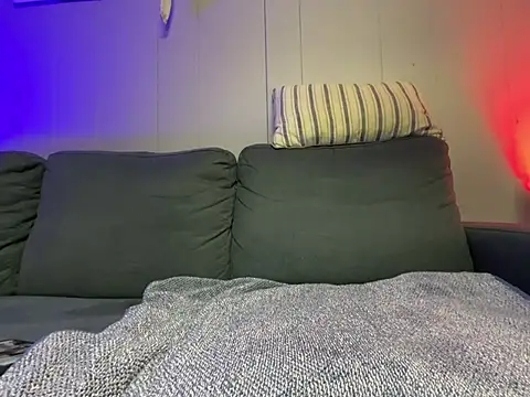 mouser21212 online show from 03/06/25, 01:48