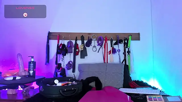 LucyStrike  online show from 12/18/25, 12:17