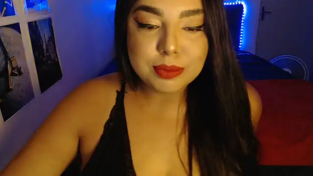 Snapshot of Internacionalist7 chatting on 01/27/25, 02:31 Internacionalist7 online show from 01/27/25, 02:31