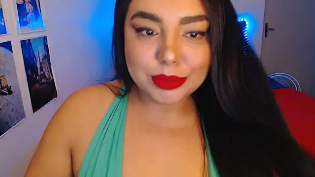 Snapshot of Internacionalist7 chatting on 02/11/25, 02:03 Internacionalist7 online show from 02/11/25, 02:03