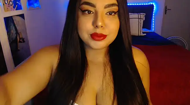 Snapshot of Internacionalist7 chatting on 02/24/25, 10:58 Internacionalist7 online show from 02/24/25, 10:58