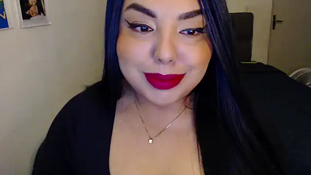 Snapshot of Internacionalist7 chatting on 10/20/25, 07:25 Internacionalist7 online show from 10/20/25, 07:25