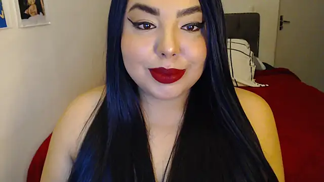 Snapshot of Internacionalist7 chatting on 11/05/25, 02:50 Internacionalist7 online show from 11/05/25, 02:50