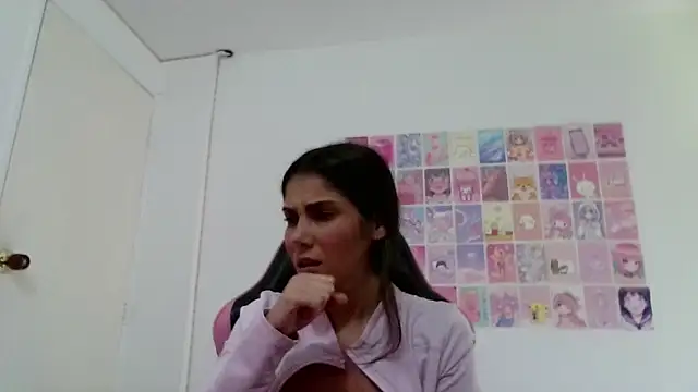 Snapshot of Emily_Guerra1 chatting on 01/13/26, 05:18 Emily Guerra1 online show from 01/13/26, 05:18