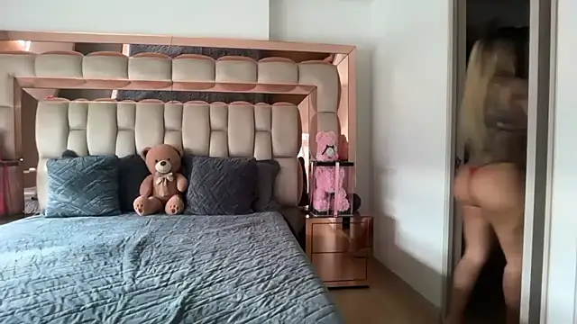 candy-sam28 online show from 07/11/26, 09:38