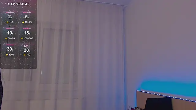 Snapshot of jesselines_ chatting on 02/13/25, 10:33 jesselines online show from 02/13/25, 10:33