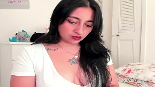 LisaHadwin online show from 12/19/25, 07:21