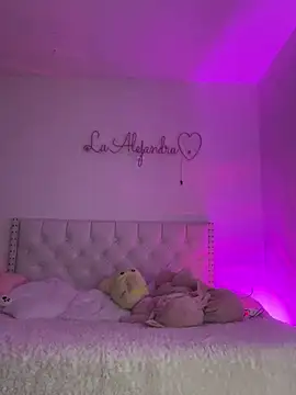 alee lenoxx online show from 03/19/25, 05:08