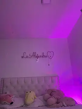 alee lenoxx online show from 03/23/25, 06:05