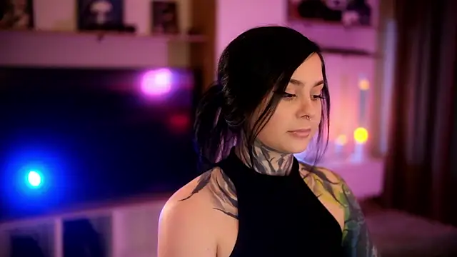 Snapshot of AcidPie chatting on 12/04/24, 04:27 AcidPie online show from 12/04/24, 04:27