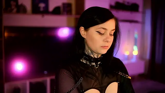 Snapshot of AcidPie chatting on 01/07/25, 11:24 AcidPie online show from 01/07/25, 11:24