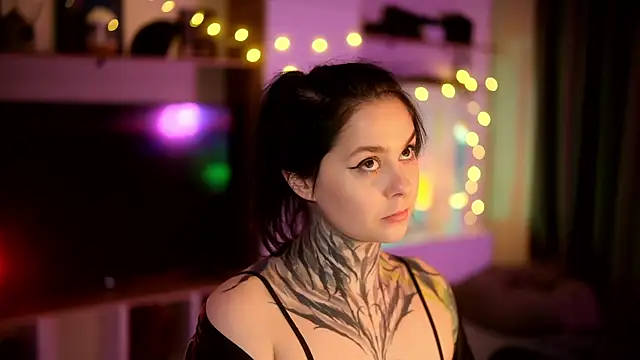 Snapshot of AcidPie chatting on 02/01/25, 06:43 AcidPie online show from 02/01/25, 06:43