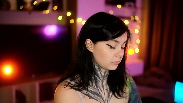 Snapshot of AcidPie chatting on 02/15/25, 03:31 AcidPie online show from 02/15/25, 03:31