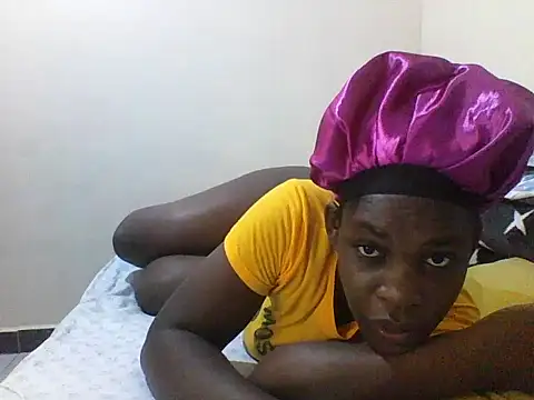 princess-cutie12 online show from 10/06/25, 05:38