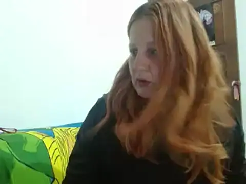 ViioletaMora online show from 10/28/25, 02:37