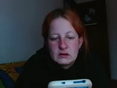 ViioletaMora online show from 11/08/25, 10:19