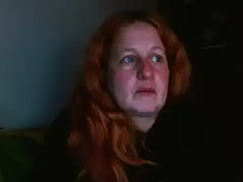 ViioletaMora online show from 11/15/25, 09:43