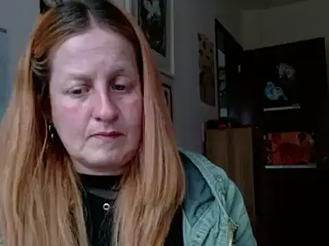 ViioletaMora online show from 04/13/26, 09:42