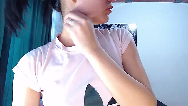 Ariel Zeo1 online show from 12/05/24, 07:06