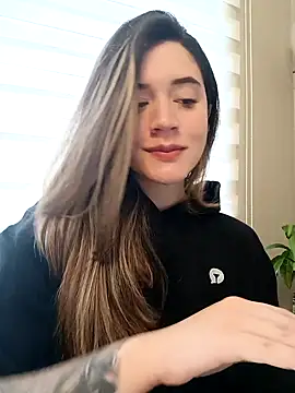 maliciaworld online show from 02/02/25, 05:04