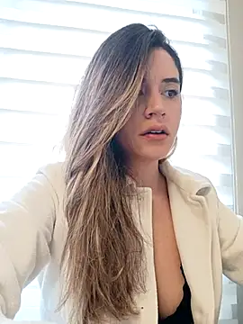 maliciaworld online show from 02/15/25, 05:07