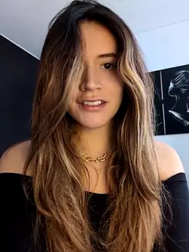 maliciaworld online show from 10/16/25, 06:42