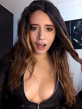 maliciaworld online show from 02/06/26, 08:12