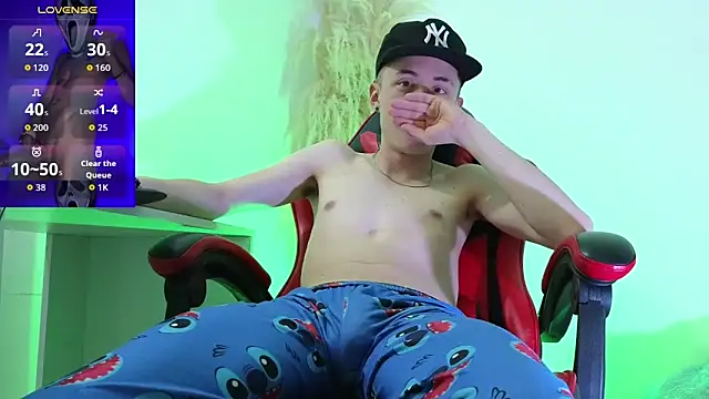 Snapshot of Elian_Cooper chatting on 09/25/25, 01:31 Elian Cooper online show from 09/25/25, 01:31