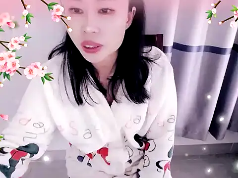Snapshot of xiaoxuer chatting on 12/10/24, 04:34 xiaoxuer online show from 12/10/24, 04:34