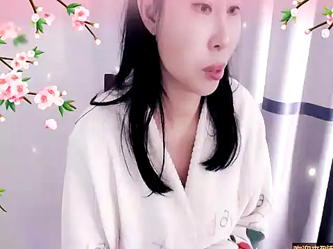 Snapshot of xiaoxuer chatting on 01/08/25, 04:23 xiaoxuer online show from 01/08/25, 04:23