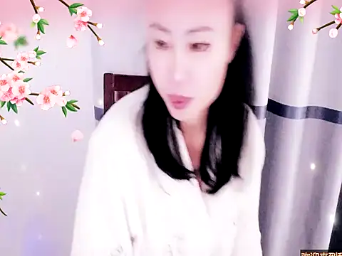 Snapshot of xiaoxuer chatting on 01/10/25, 06:53 xiaoxuer online show from 01/10/25, 06:53