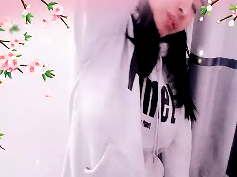 Snapshot of xiaoxuer chatting on 01/15/25, 07:37 xiaoxuer online show from 01/15/25, 07:37
