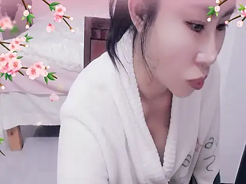 Snapshot of xiaoxuer chatting on 03/13/25, 04:38 xiaoxuer online show from 03/13/25, 04:38