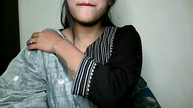 Snapshot of Princess_noorjahan chatting on 02/16/25, 02:21 Princess noorjahan online show from 02/16/25, 02:21